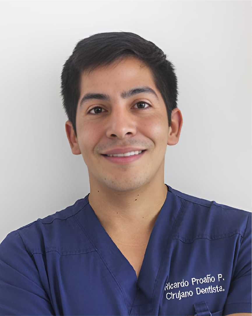 FOTO PERFIL DR RICARDO PROAÑO